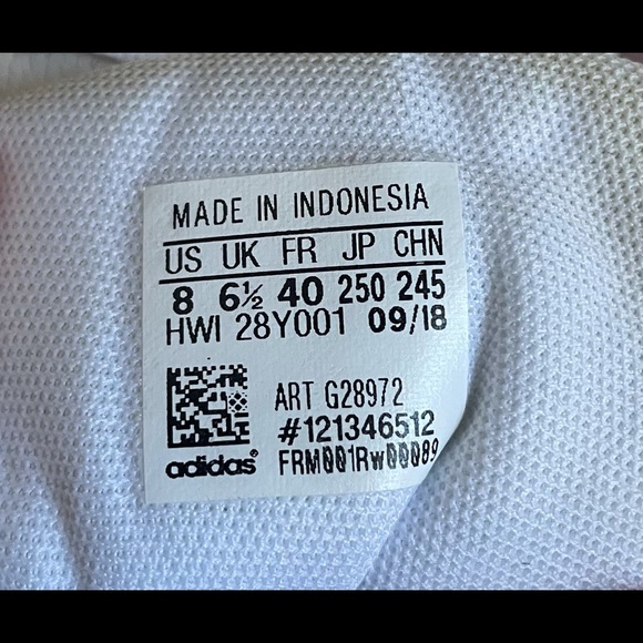 Adidas Superstar Shoe - Picture 2 of 3